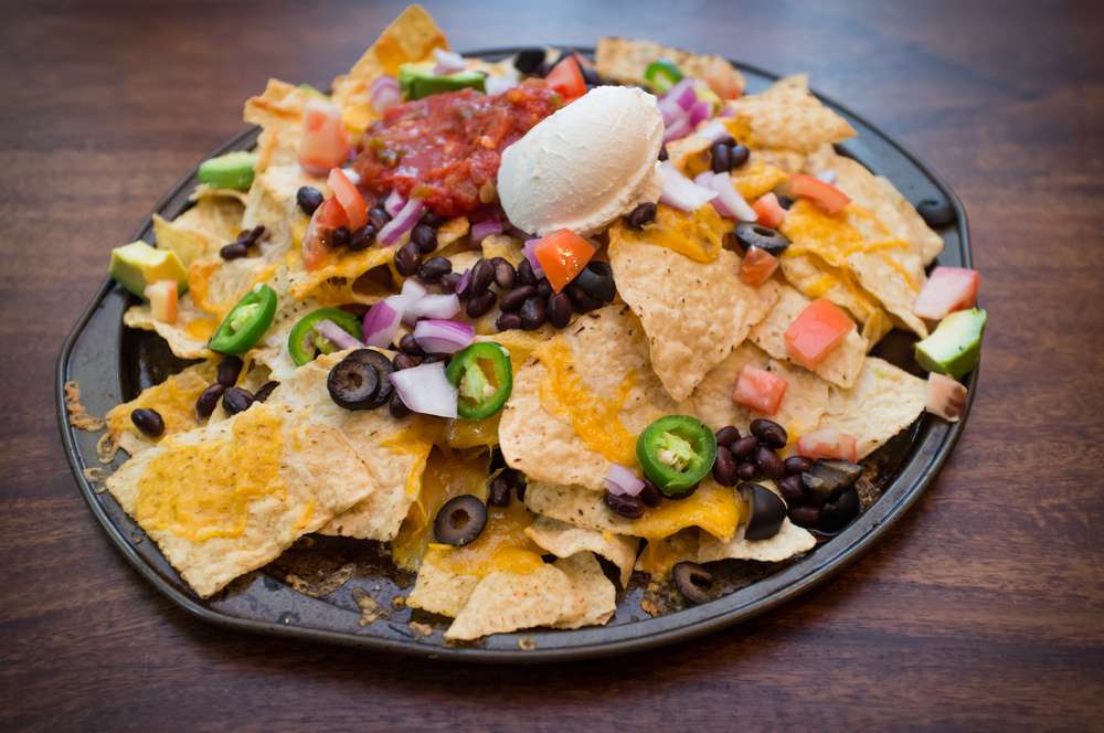 NACHOS WITH BEANS